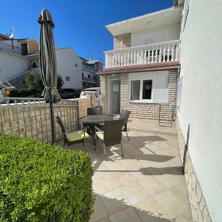 Guest House Micin Vodice Bagian luar foto