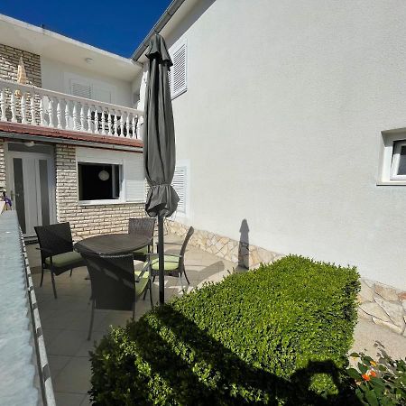 Guest House Micin Vodice Bagian luar foto