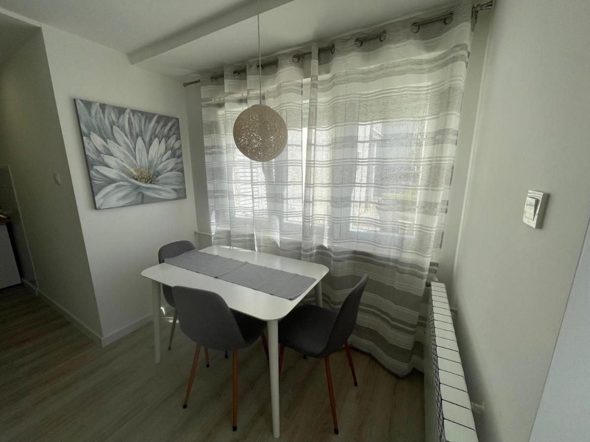 Guest House Micin Vodice Bagian luar foto