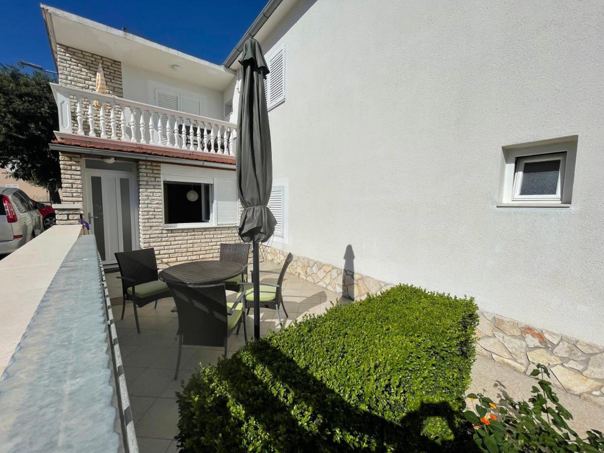 Guest House Micin Vodice Bagian luar foto