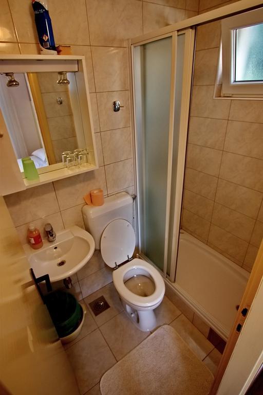 Guest House Micin Vodice Ruang foto