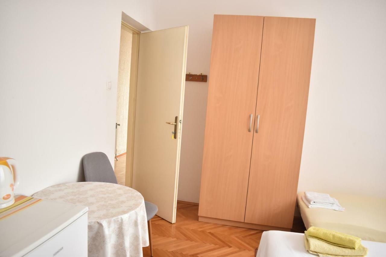 Guest House Micin Vodice Bagian luar foto