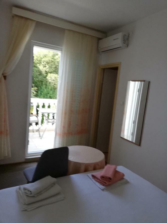 Guest House Micin Vodice Bagian luar foto