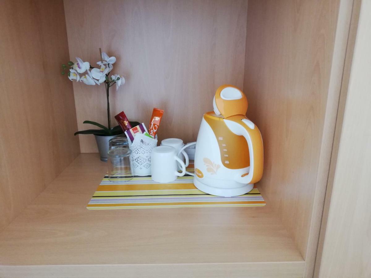 Guest House Micin Vodice Bagian luar foto