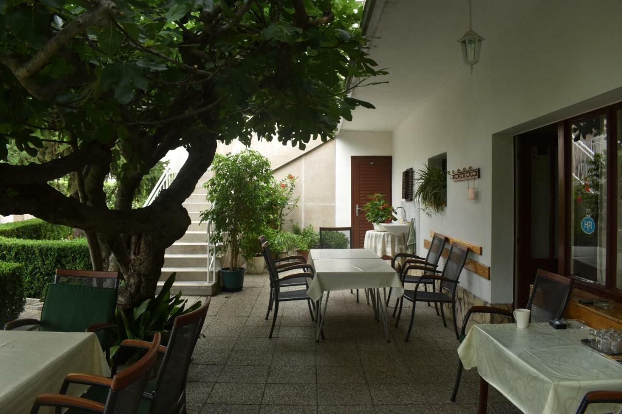 Guest House Micin Vodice Bagian luar foto