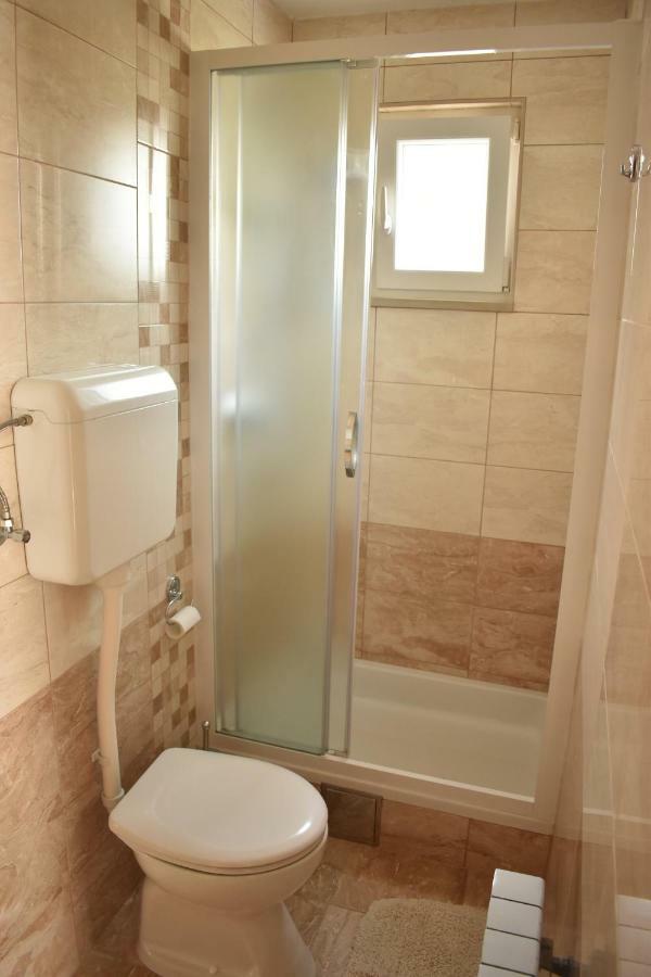 Guest House Micin Vodice Bagian luar foto