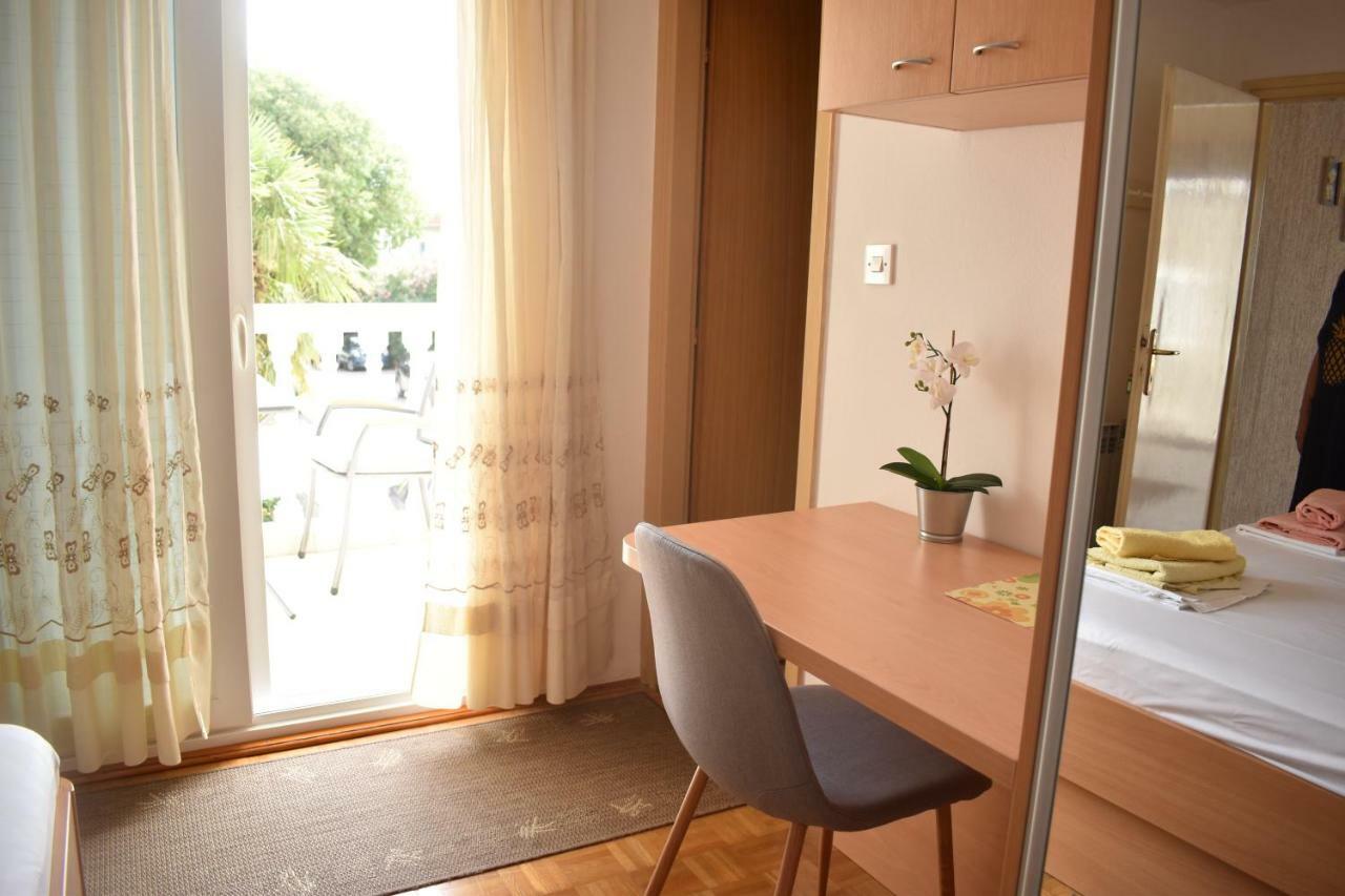 Guest House Micin Vodice Bagian luar foto