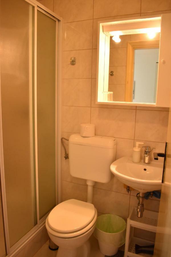 Guest House Micin Vodice Bagian luar foto