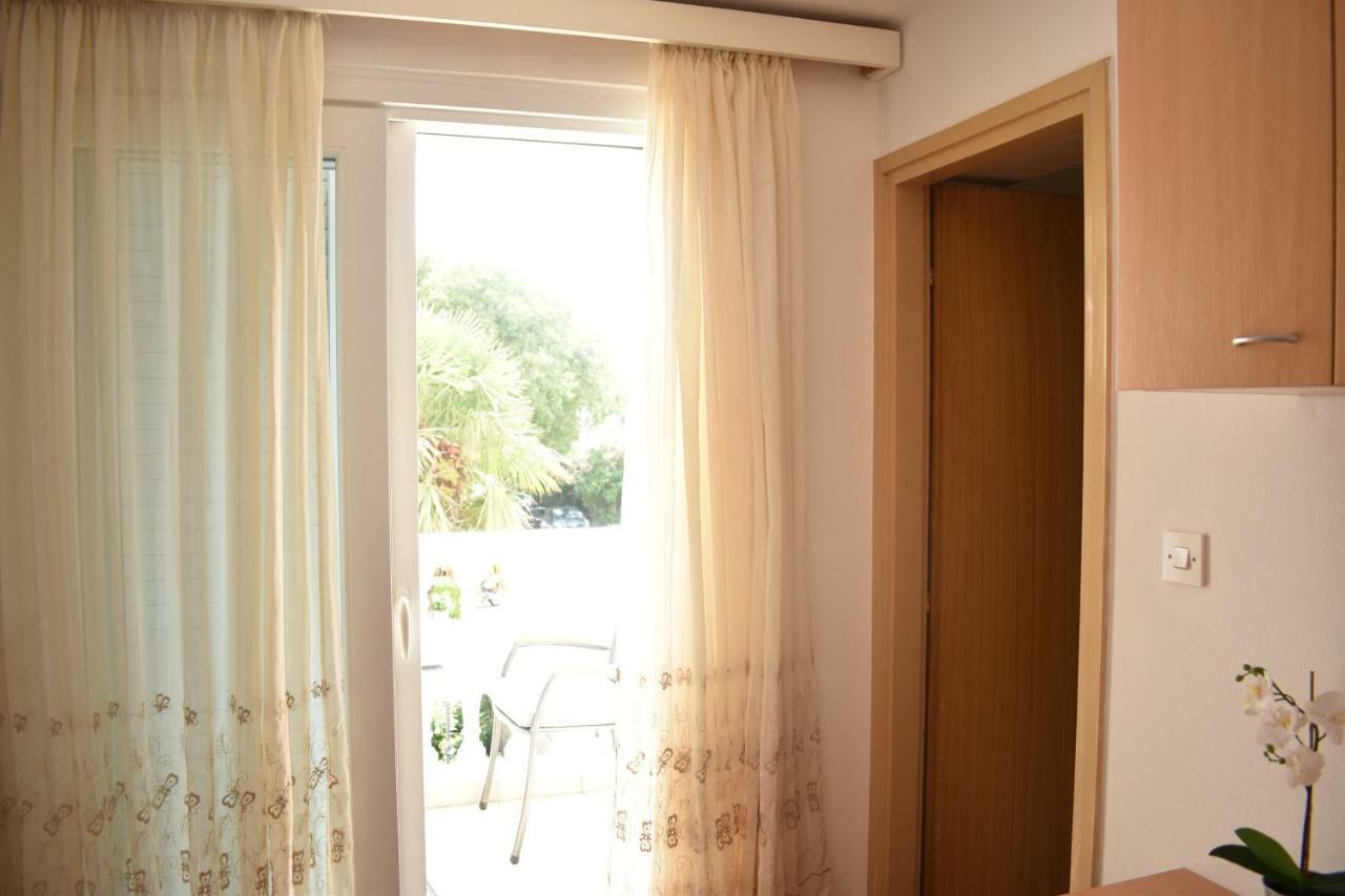 Guest House Micin Vodice Bagian luar foto